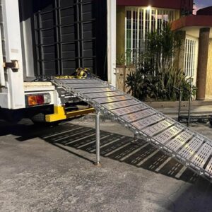 Rampa de aluminio 3x2 con patas ajustable